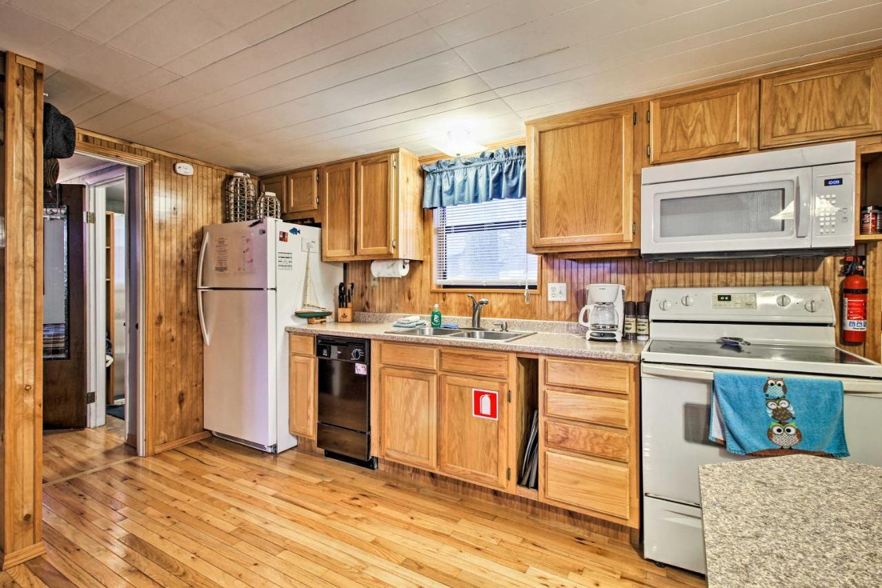 Rustic Stockton Lake Cabin Half Mile To Boat Ramp! Exterior photo